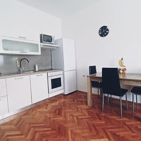 Apartman Dora Apartamento PUY Exterior foto