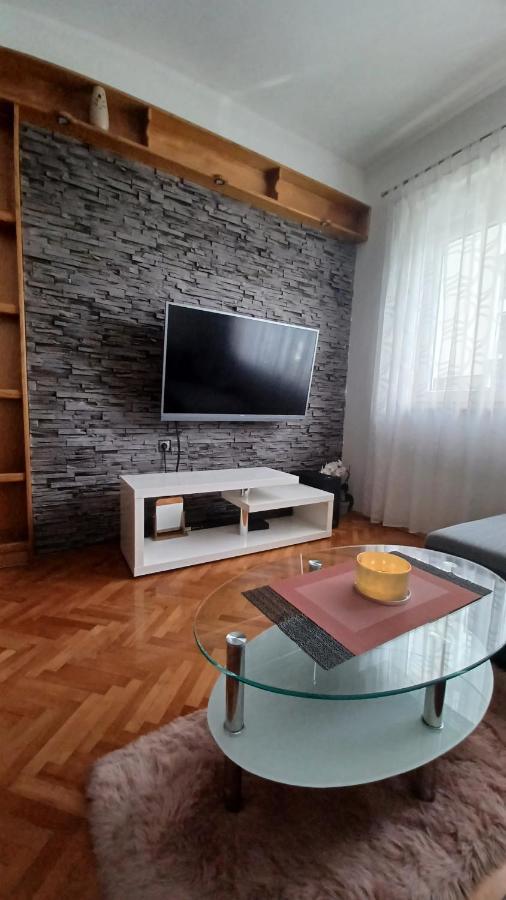 Apartman Dora Apartamento PUY Exterior foto